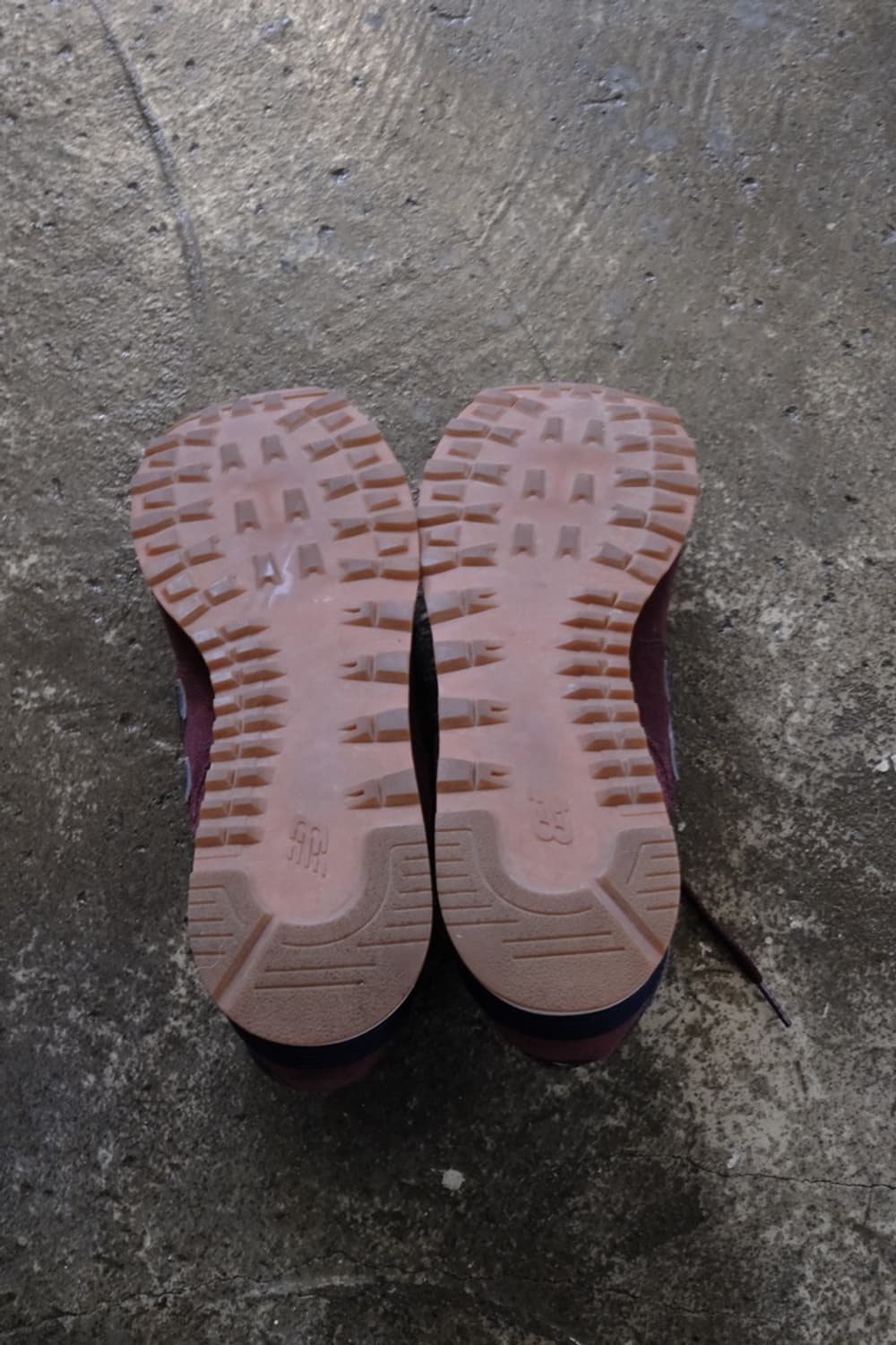 NewBalance 574 클래식 버건디 상품이미지8