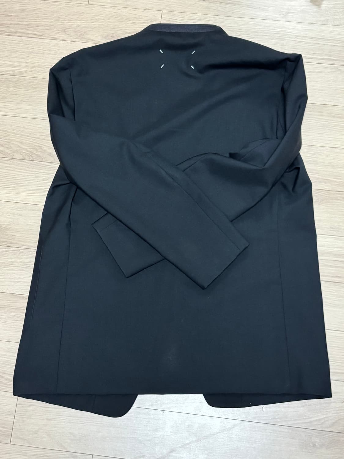 메종 마르지엘라 카라리스 블레이저 52 블랙 판매합니다 상품이미지3