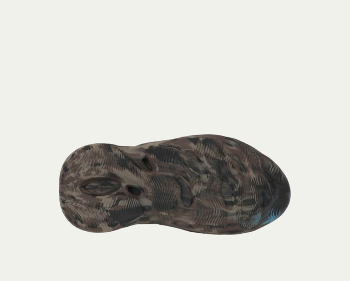 아디다스 이지 폼 러너 상품이미지2