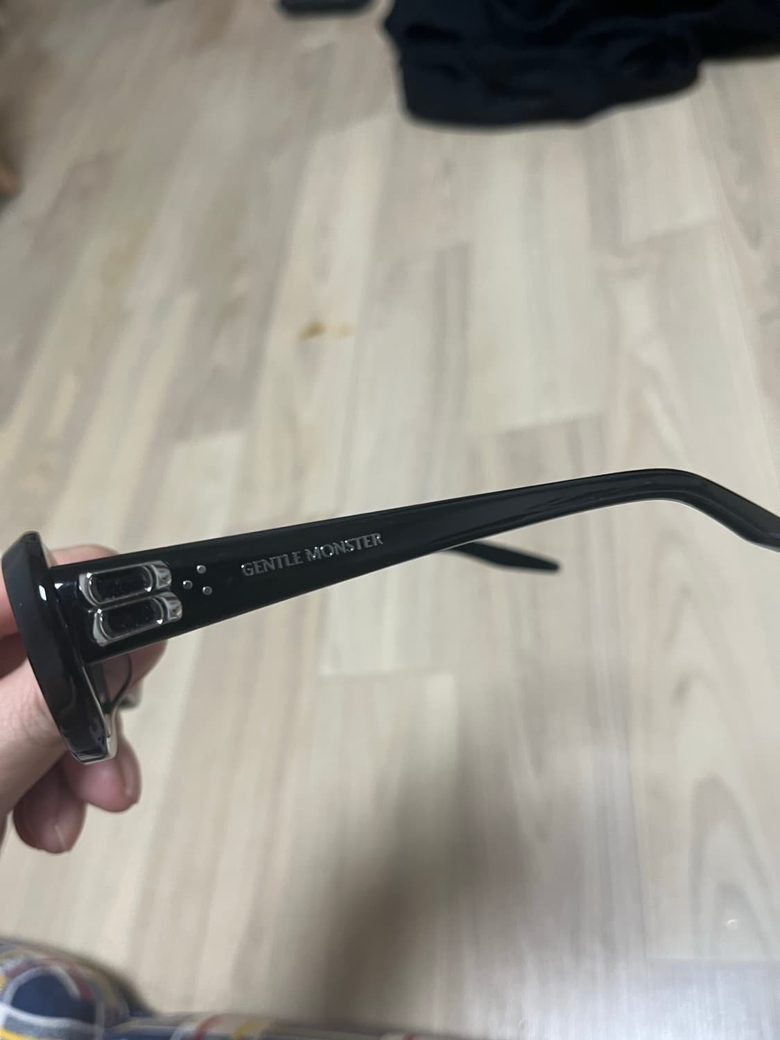 젠틀몬스터 코코아 블랙실버 상품이미지3