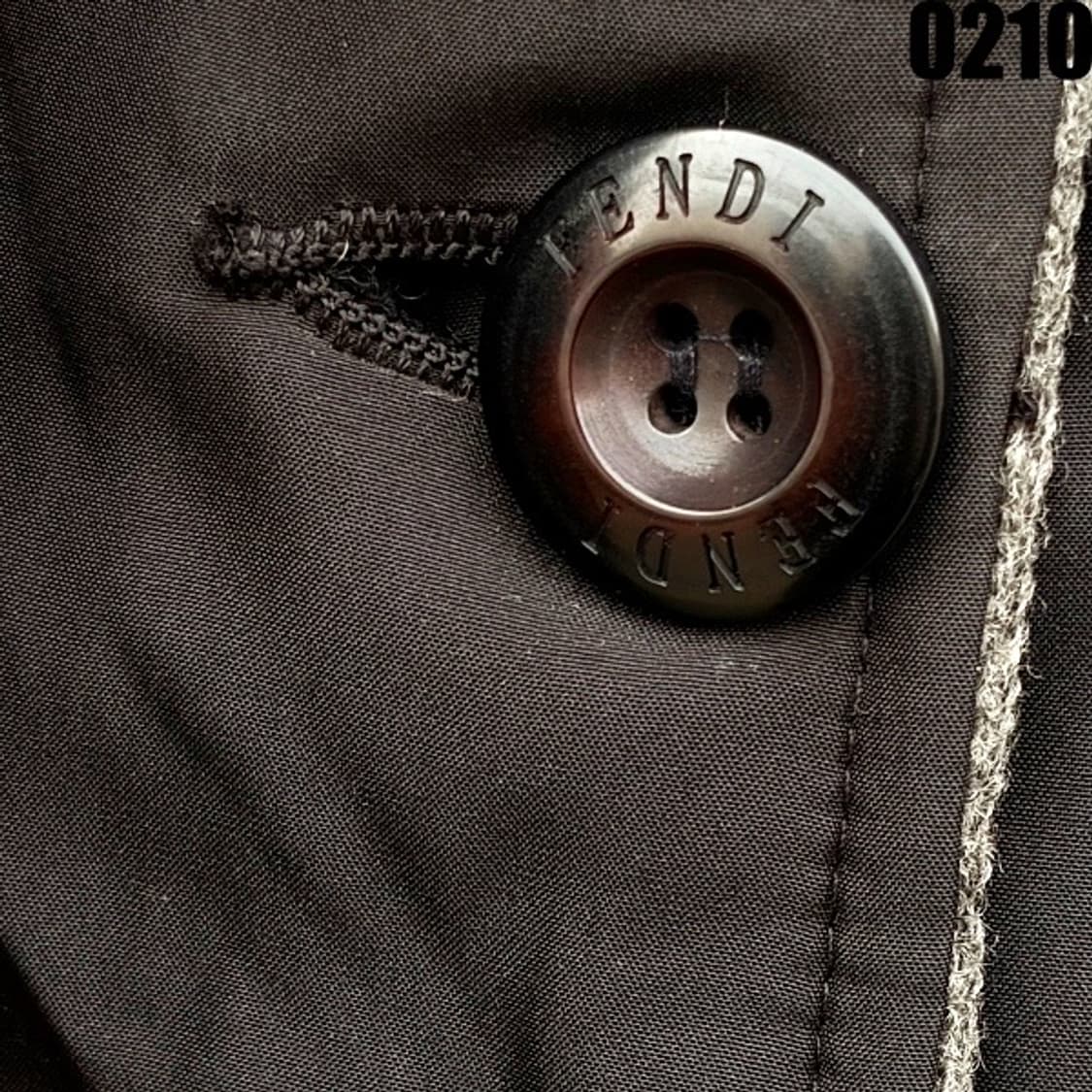 펜디 클래식 롱 코트 M 0210 상품이미지4