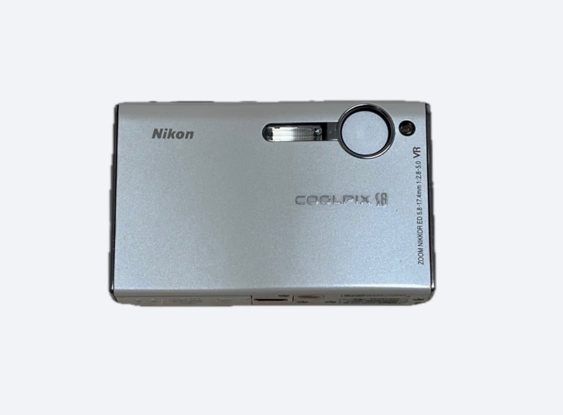 니콘 쿨픽스 팔아요 (베터리, 충전기, 메모리 포함) (작례있습니다) 상품이미지1