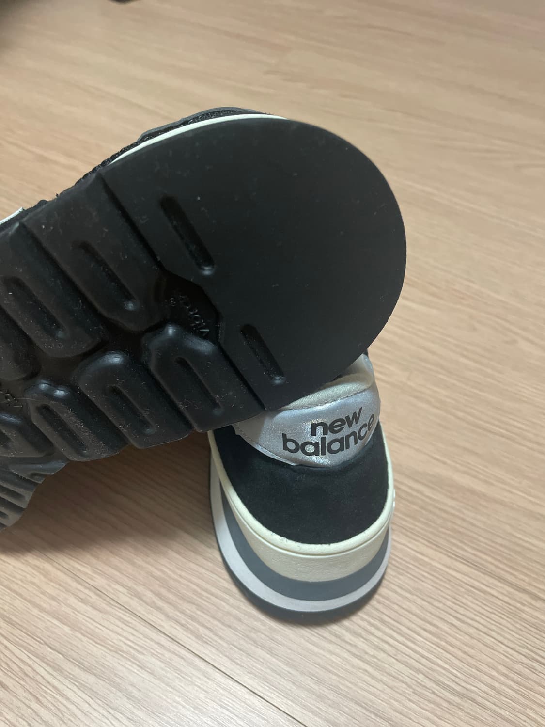 뉴발란스 990v1 메이드 인 USA 블랙 290 상품이미지5