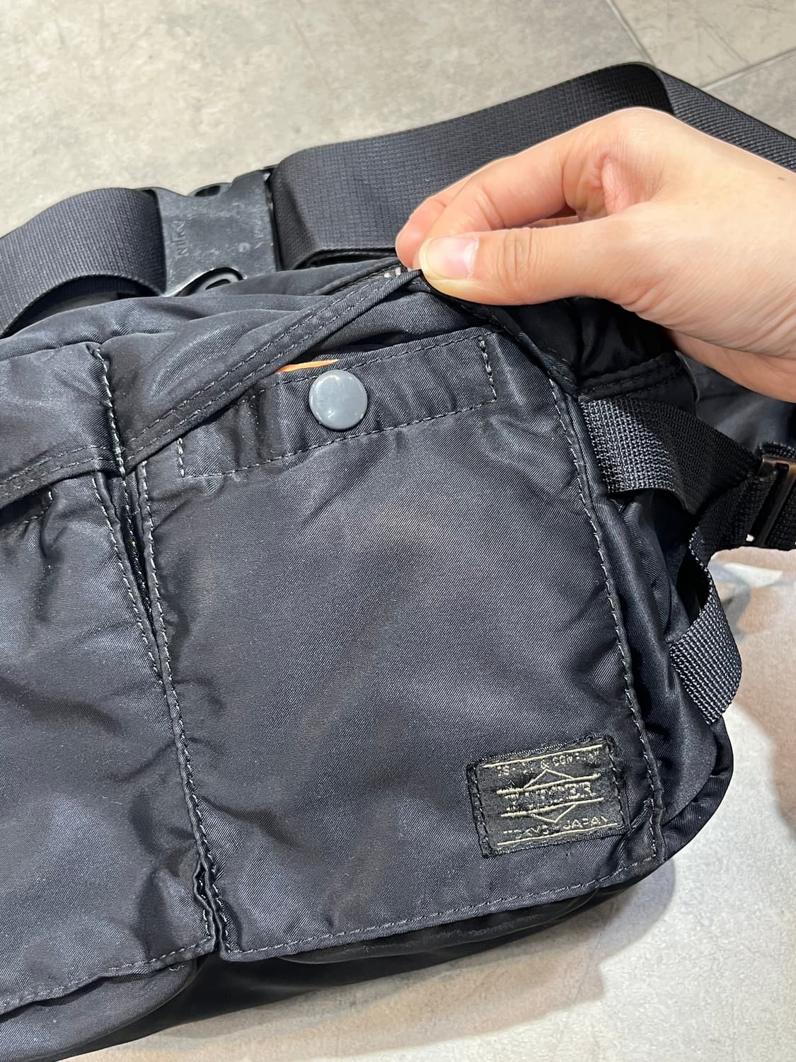 포터 히트 힙색 크로스백 가방 상품이미지4