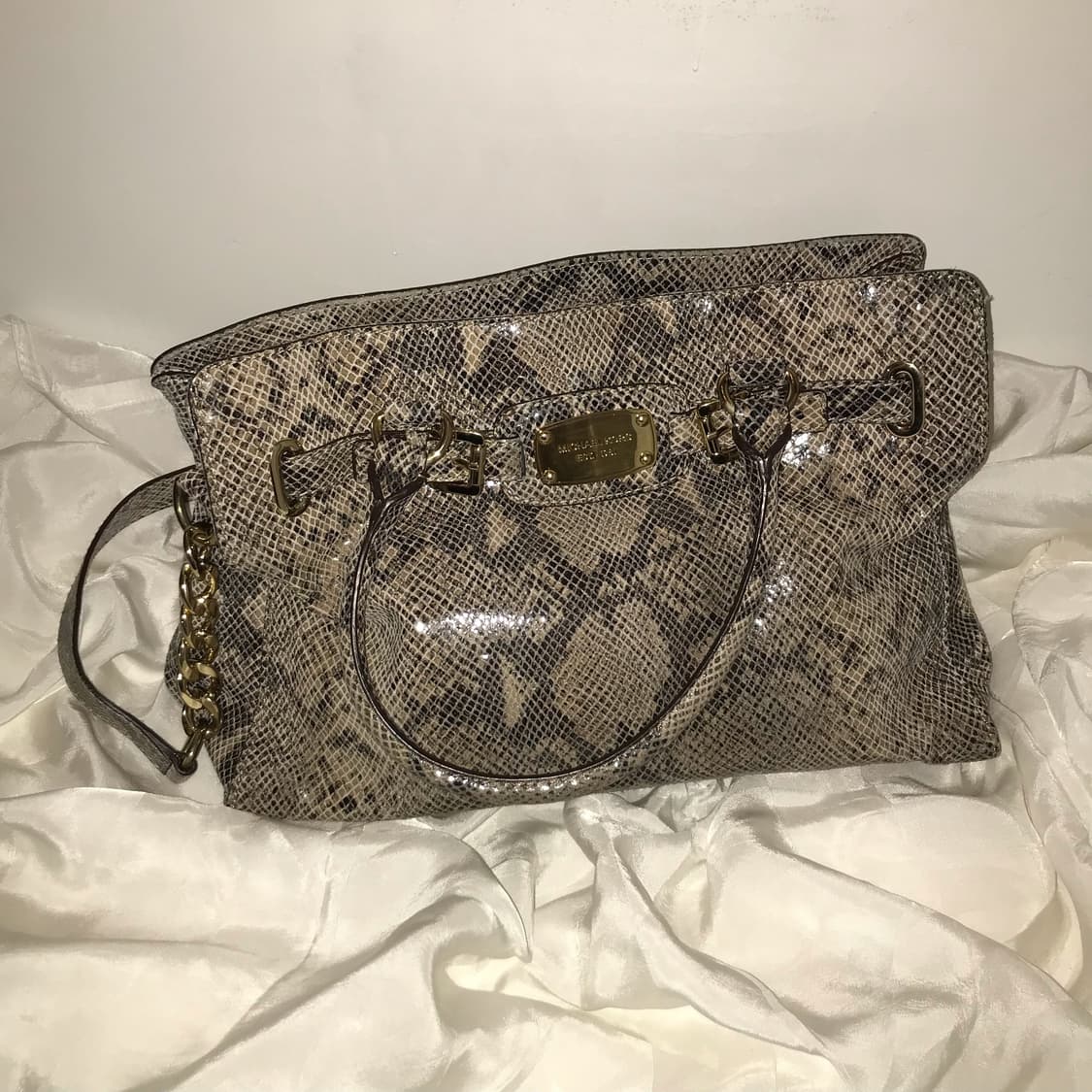 Michael Kors 마이클코어스 파이톤 숄더 크로스백 상품이미지1