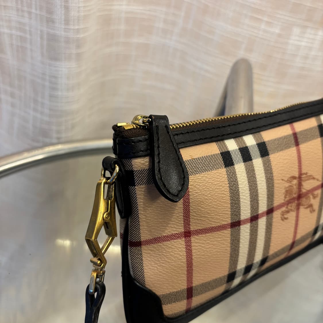 정품 버버리 노바체크 크로스백   상품이미지7