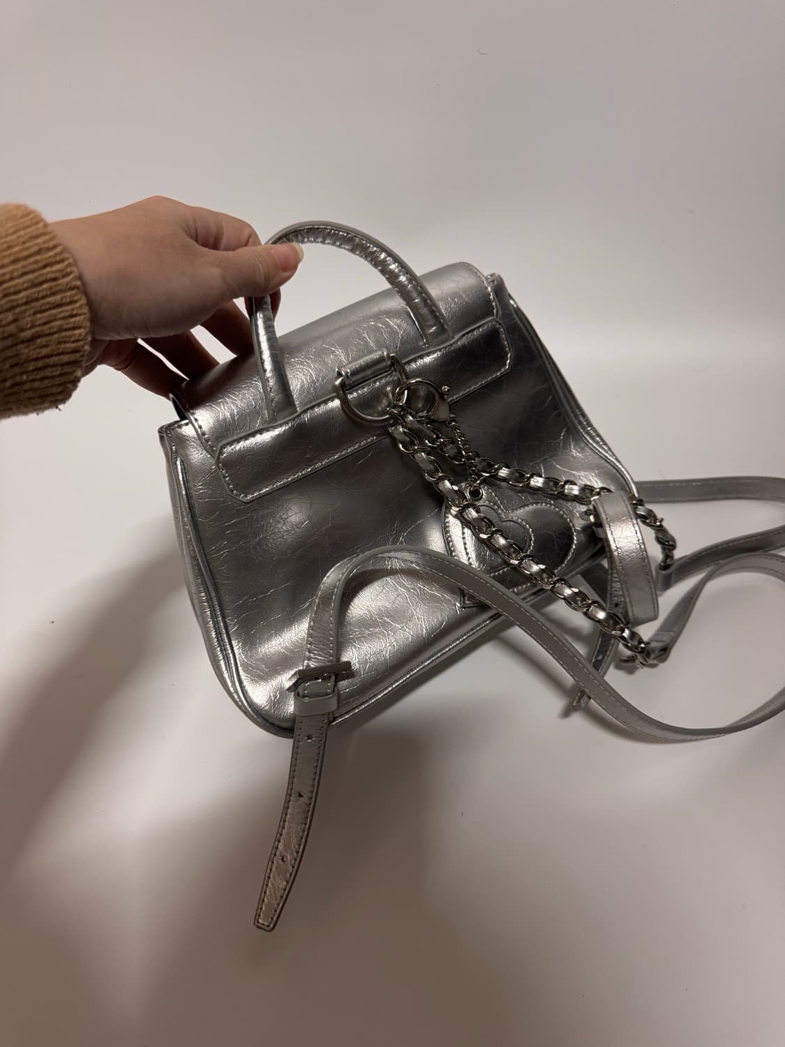 아포아 파오 체인 백팩 실버 상품이미지4