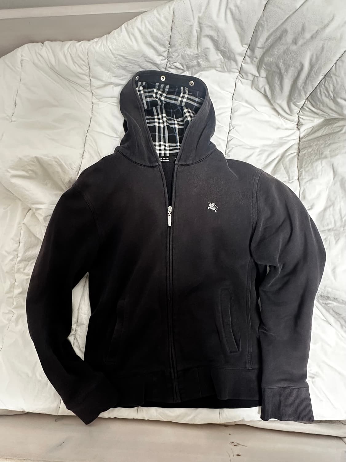 버버리 후드집업 블랙라벨  상품이미지2