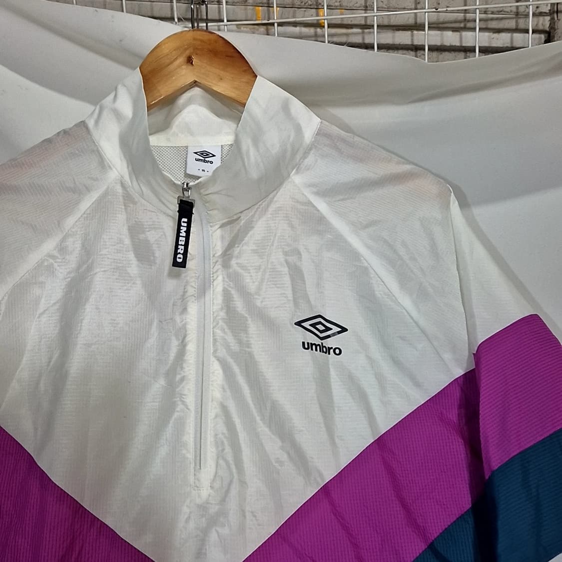 엄브로 플라이트 립스탑 경량 아노락 상품이미지2