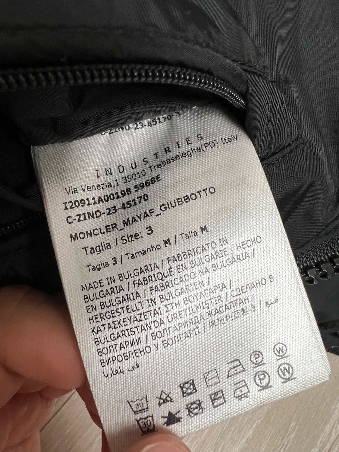[블랙 3/새상품급] 23F/W몽클레어 마야프 패딩 3사이즈 풀구성 상품이미지7
