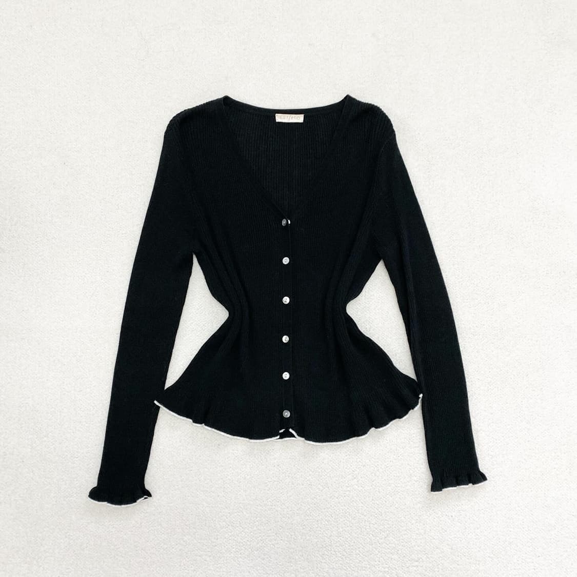 자개단추 슬림핏 골지 프릴 가디건 상품이미지2