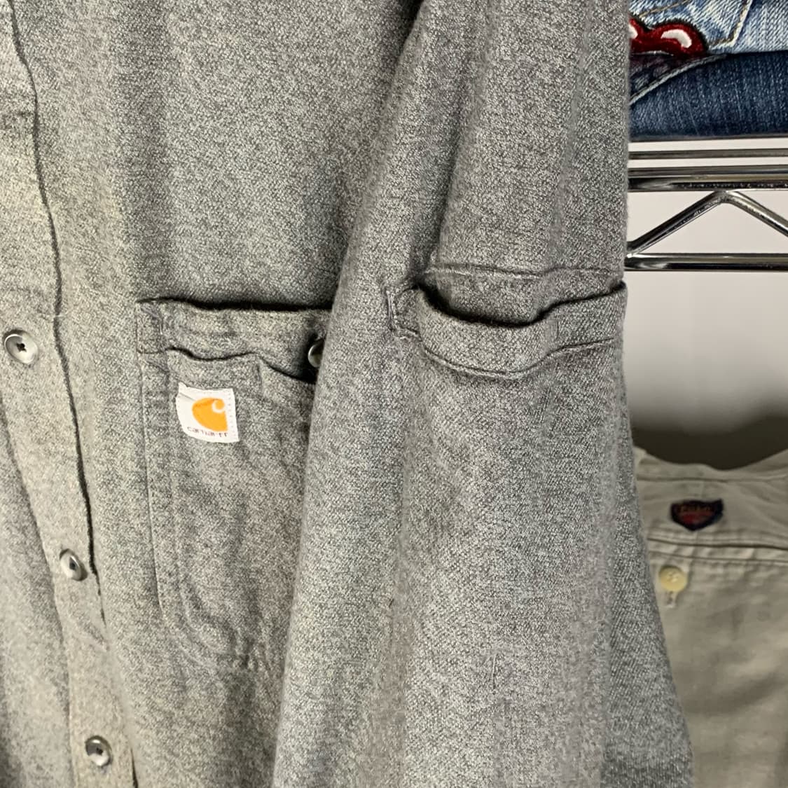 [L] 칼하트 릴렉스드핏 멀티포켓 플란넬 워크셔츠 상품이미지4