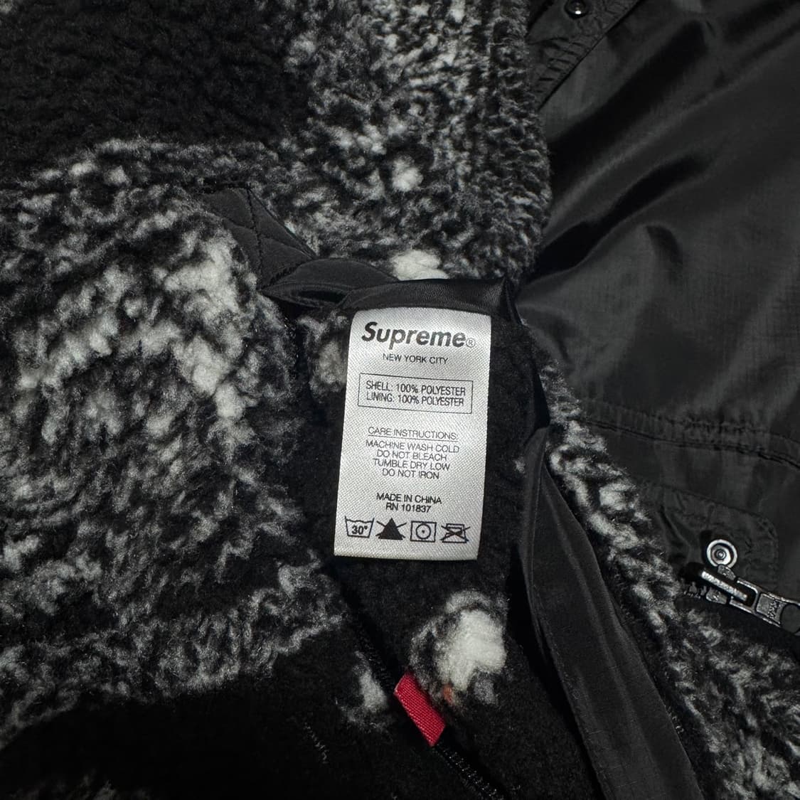슈프림 19fw week3 블랙 페이즐리 립스탑 리버시블 윈드스토퍼 자켓 상품이미지8