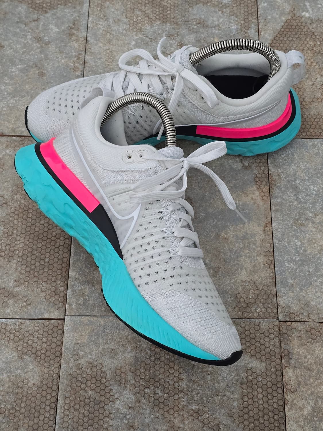 (250)나이키 리액트 인피니티 런 플라이니트 2  상품이미지4