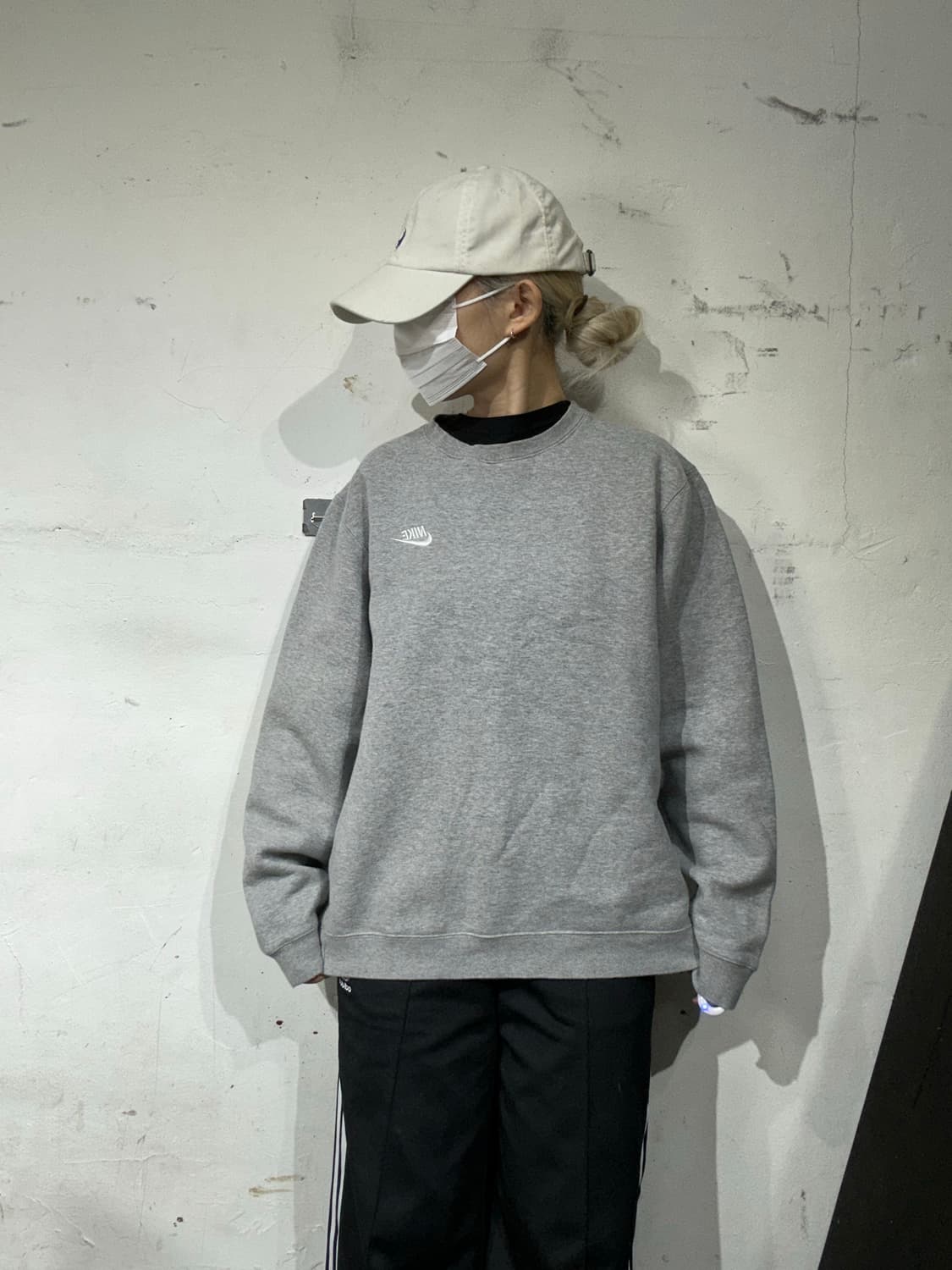 나이키 오버핏 회색 맨투맨 스웻 셔츠 XL  상품이미지2