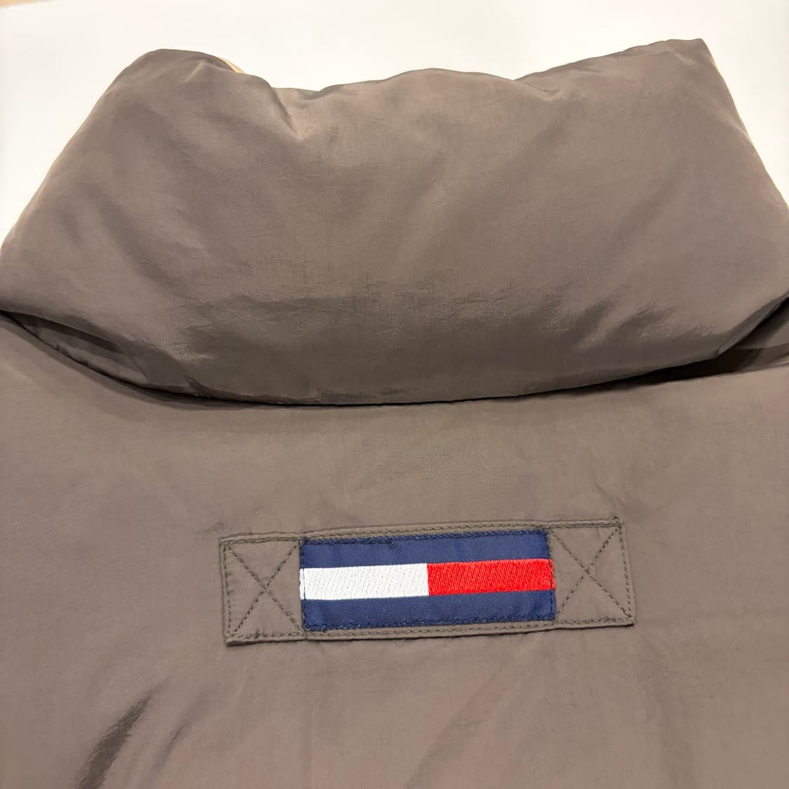 [L] 타미힐피거 올드스쿨 브라운 패딩 조끼 B922 상품이미지10