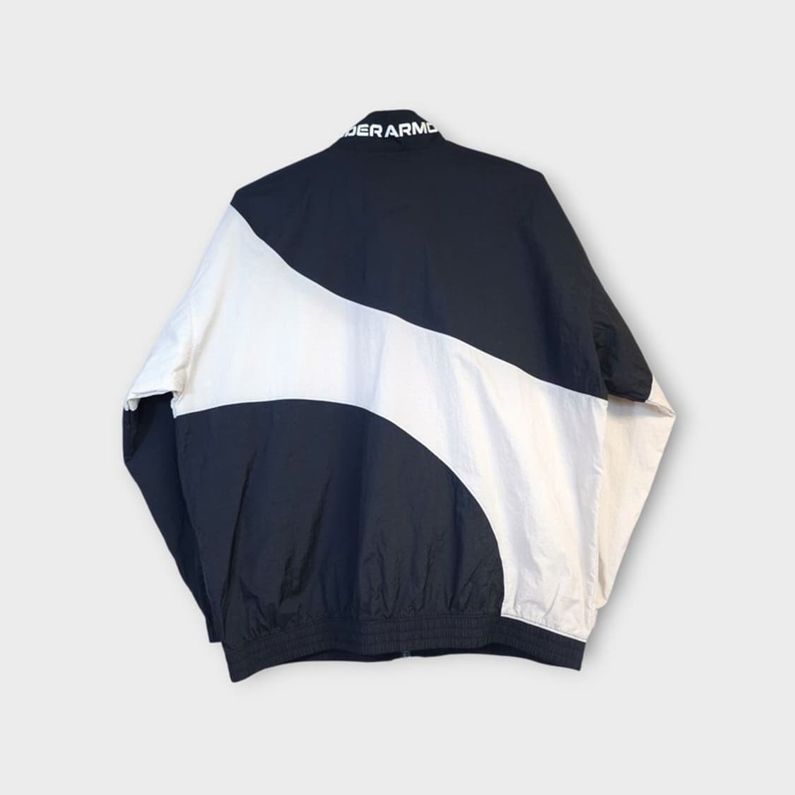 언더아머 나일론 바람막이 XXL 상품이미지2