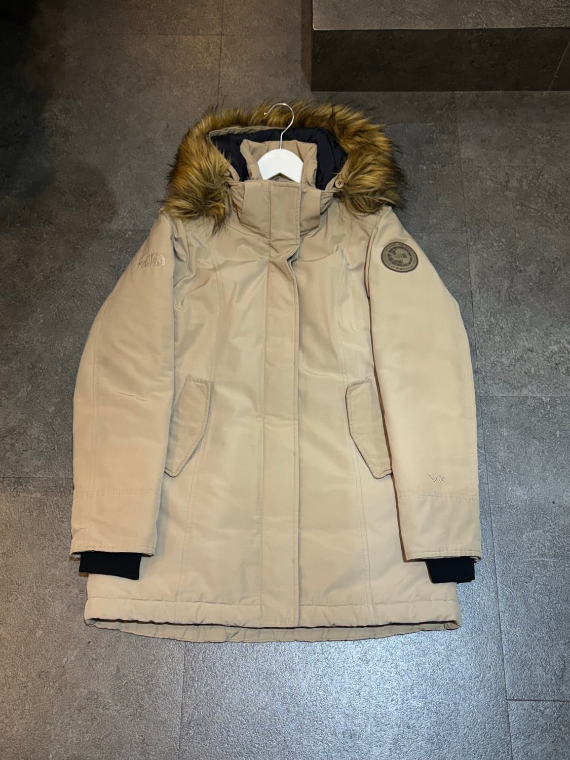 노스페이스 여성 패딩 85사이즈 상품이미지2