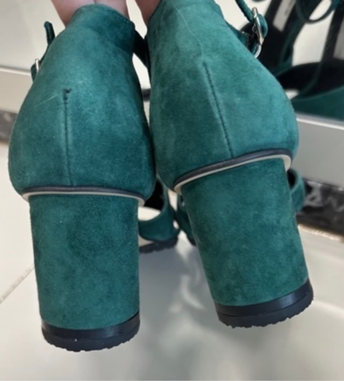 새) 쇼쉬르라팡 아엘로 샌들 (235) 상품이미지7