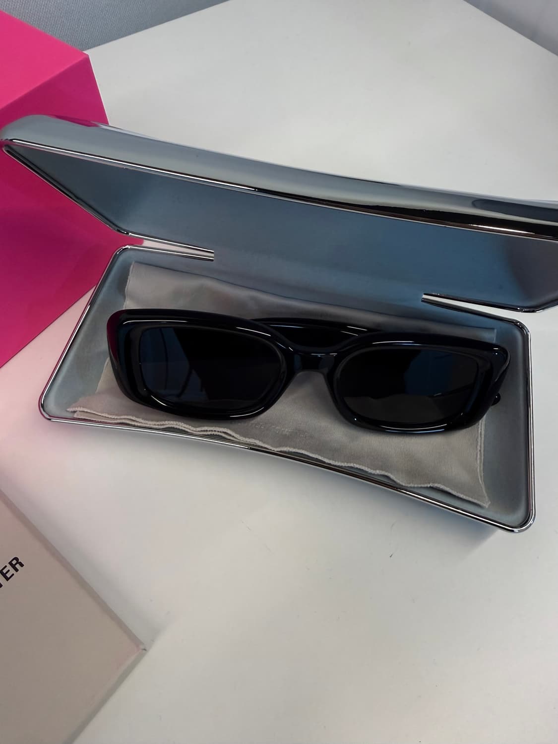 젠틀몬스터 볼드 컬렉션 더 벨 01 상품이미지2