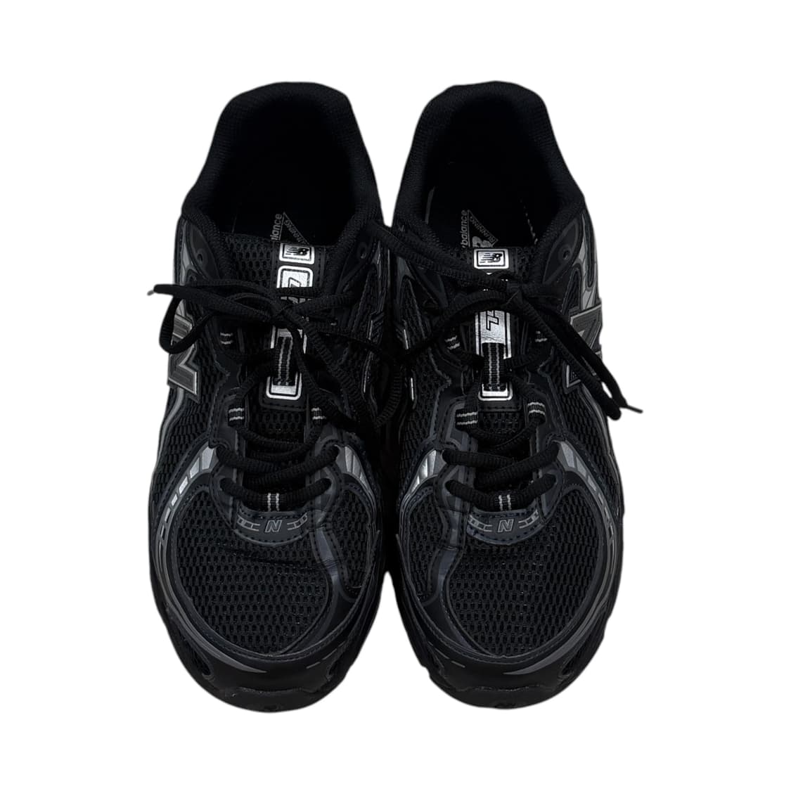 뉴발란스 740 v2 블랙 실버 메탈릭 신발 290 상품이미지2