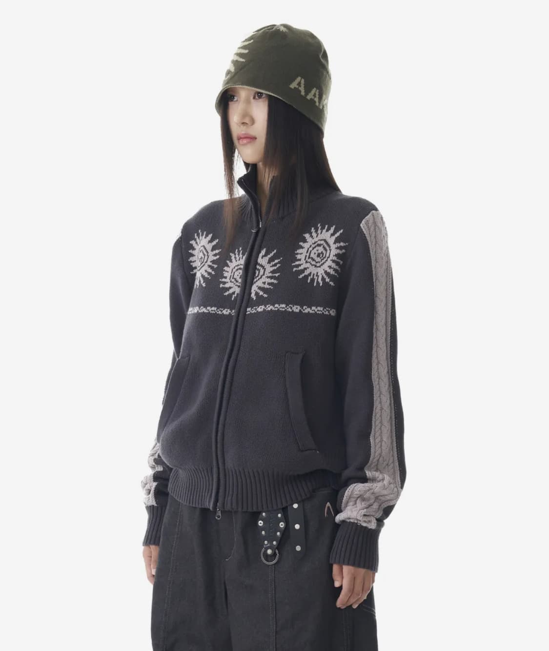 아캄 스웨터 다크 그레이 1 상품이미지1