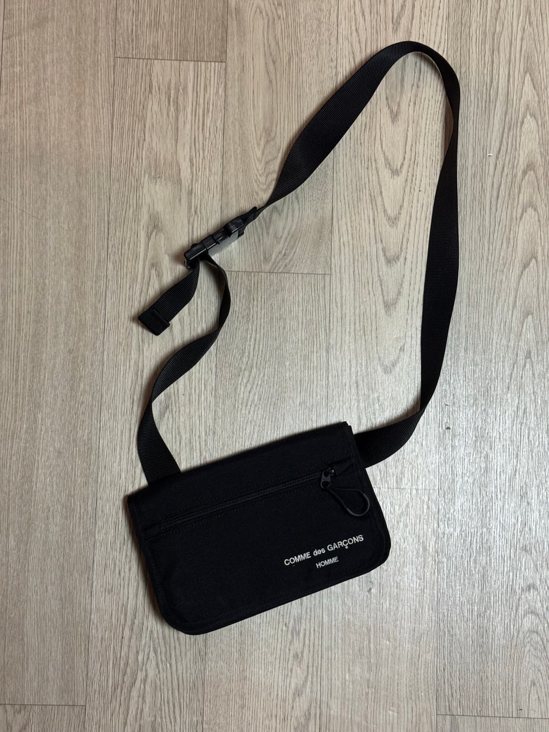 꼼데가르송 옴므 코듀라 크로스백  상품이미지3