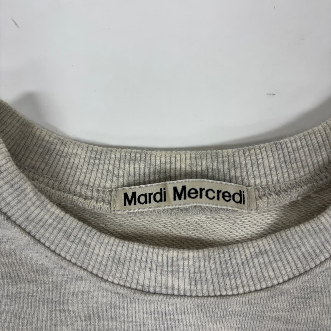 마르디 메크르디 맨투맨 상품이미지7