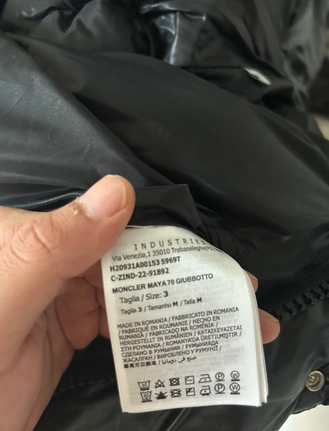 [3] 몽클레어 마야 70주년 패딩 블랙 상품이미지7