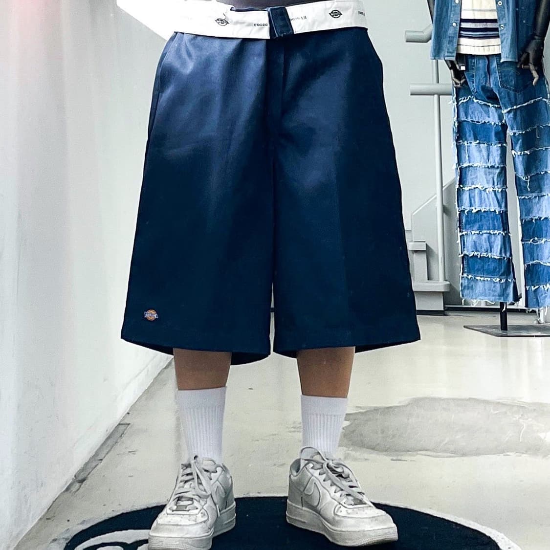 디키즈 루즈핏 네이비 멀티 유즈 포켓 워크 쇼츠 상품이미지2