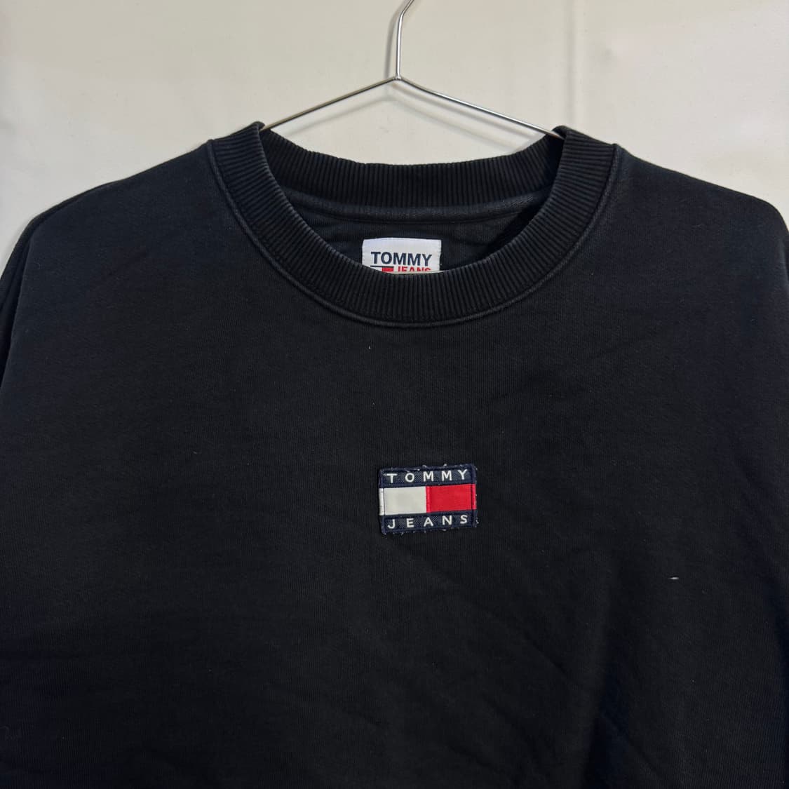 타미 진스 플래그 라운드 맨투맨 상품이미지2