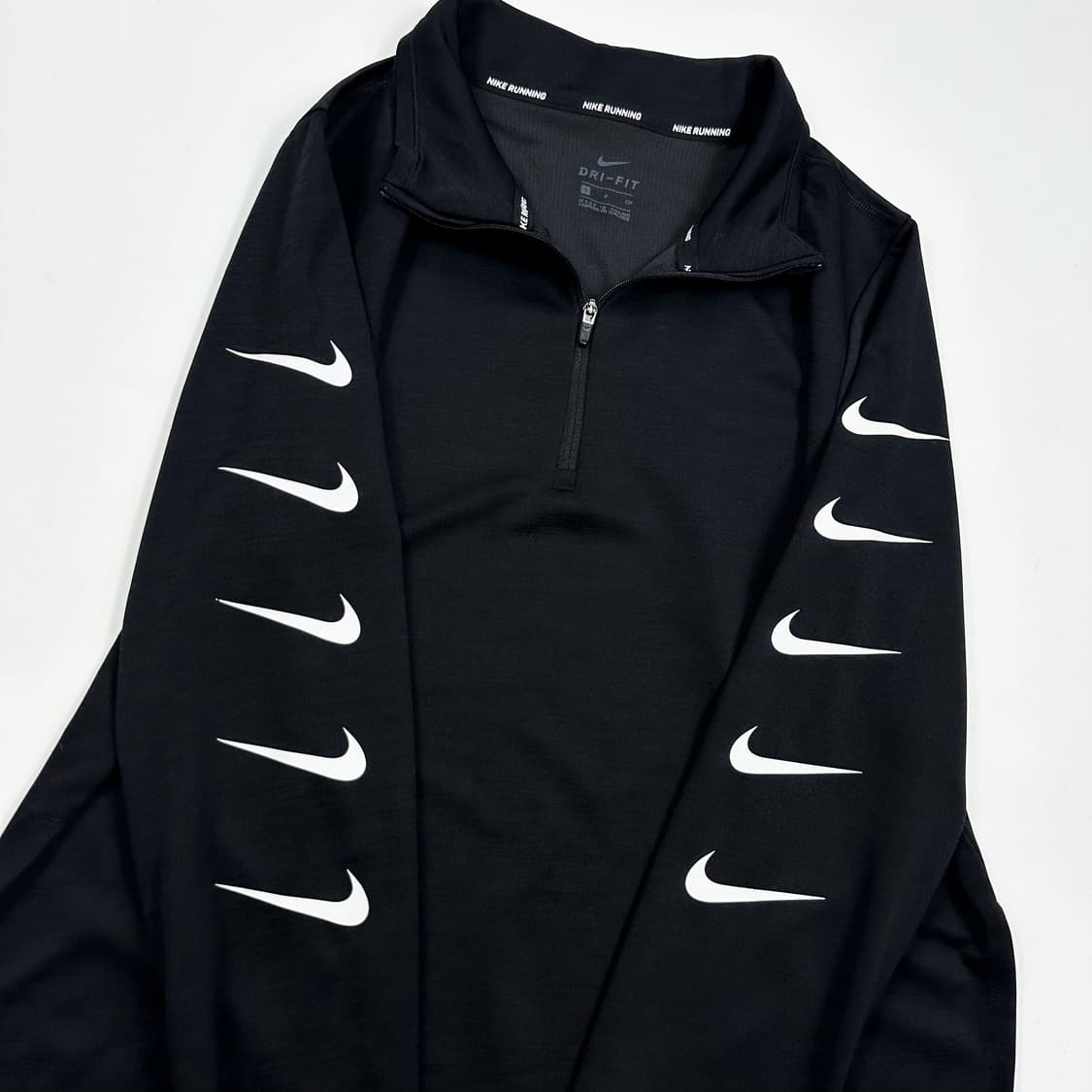 나이키 더블스우시 블랙 반집업 쉘탑 (S 여성추천) 상품이미지3