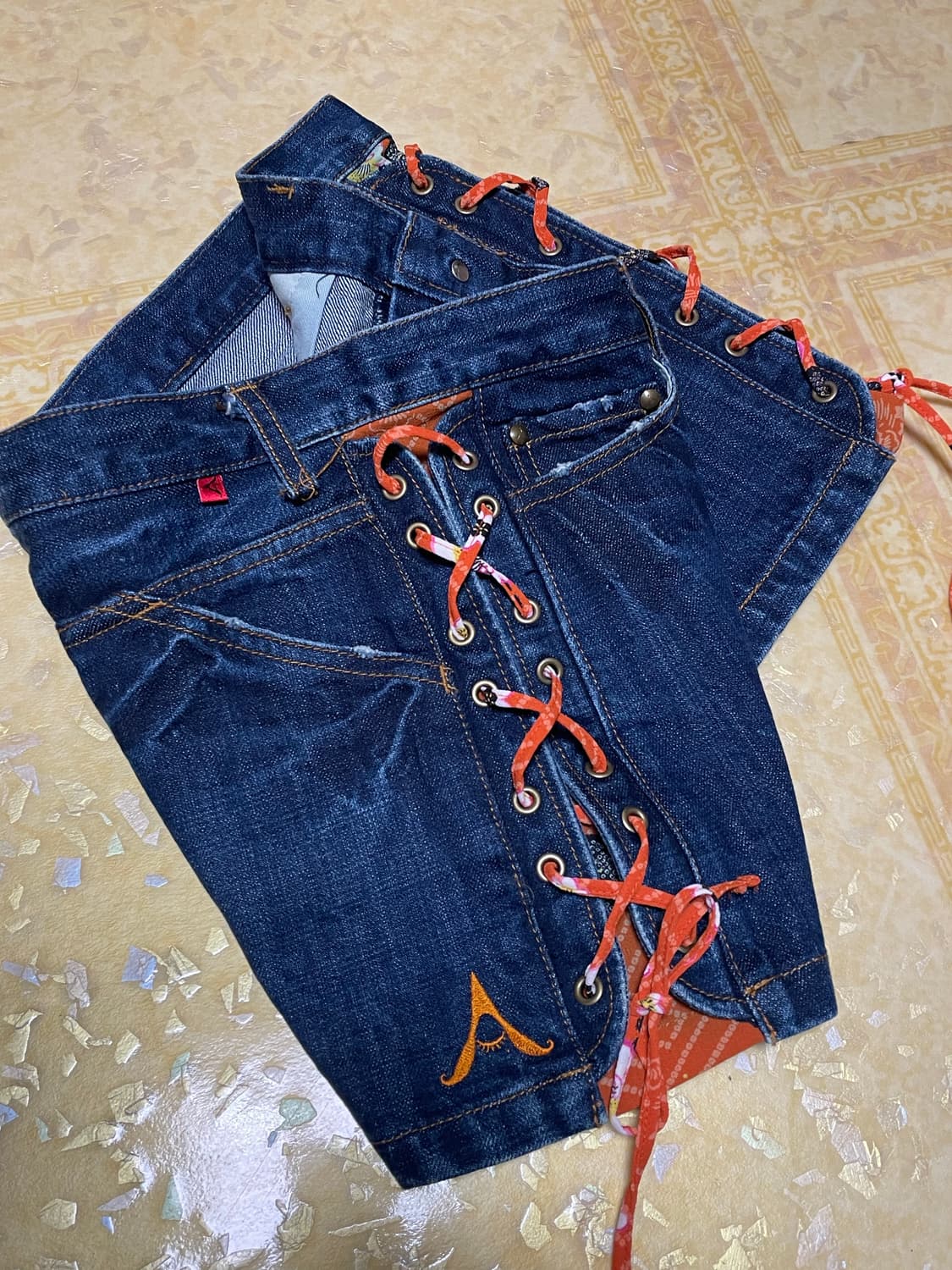 레이스업 로우라이즈 데님 미니스커트 상품이미지3