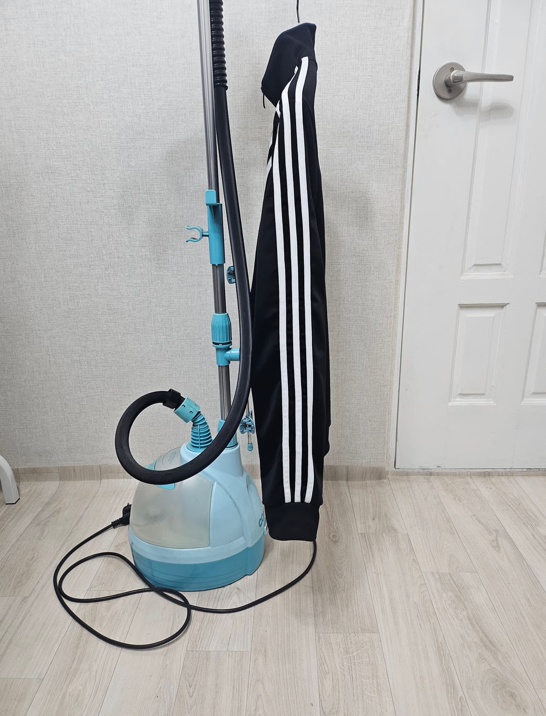 (95)M ☆초대장급☆ 아디다스 에센셜 3st [검흰] 트랙탑져지 상품이미지4