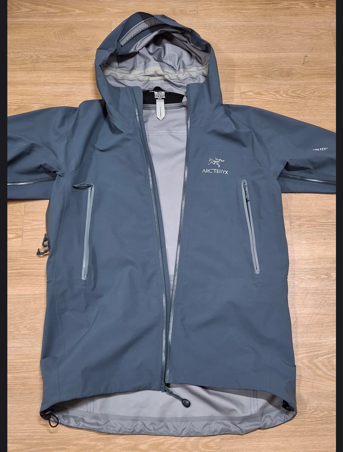 아크테릭스 제타ar 그레이 자켓 상품이미지1