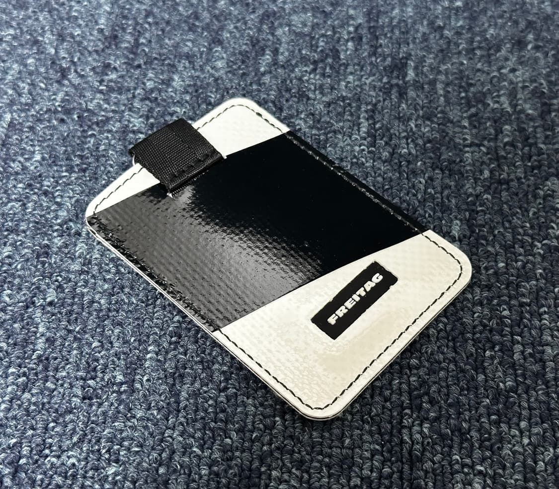 새제품 Freitag 프라이탁 검흰 저스틴 판매 상품이미지3