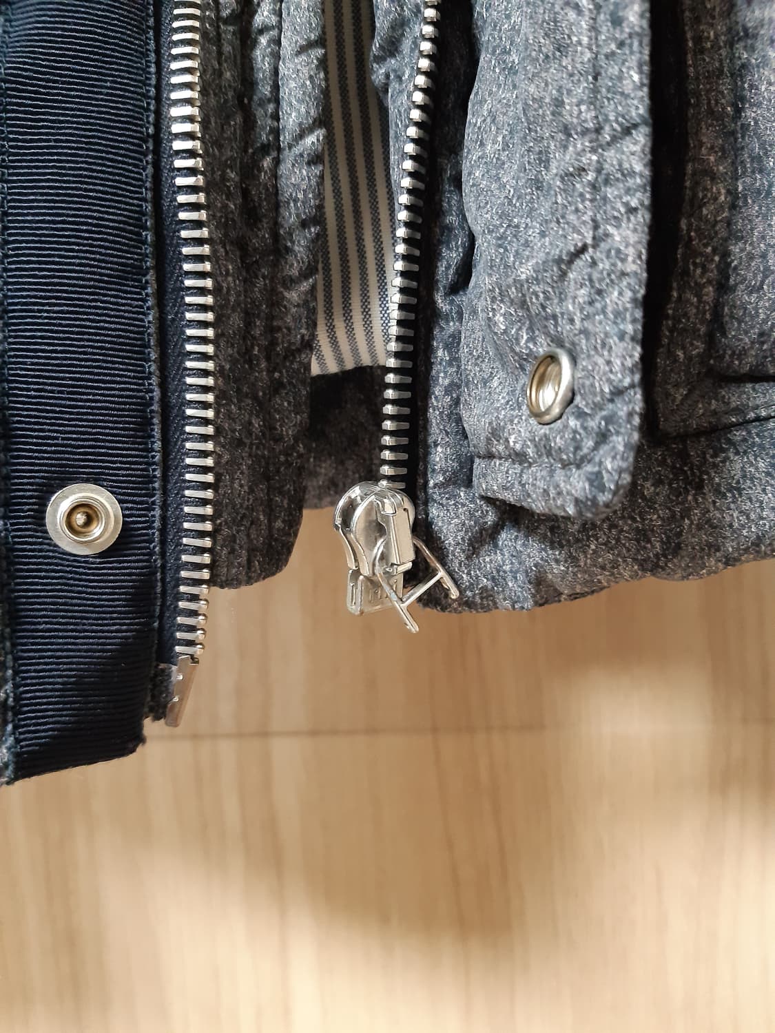 몽클레어 패딩 감마블루 상품이미지5