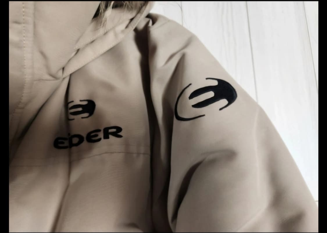 아이더 카라스 다운 패딩 점퍼 M

사용감외에 오염 하자 없이 깨끗해요
 상품이미지6