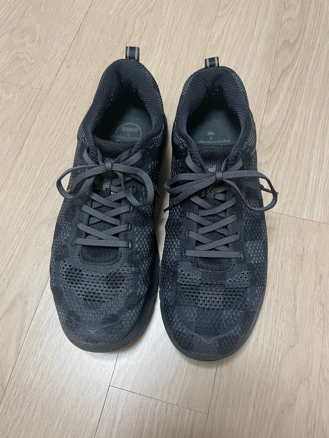 [275] 호카 x 엔지니어드 가먼츠 후파나 2 폴카 닷 블랙 상품이미지2