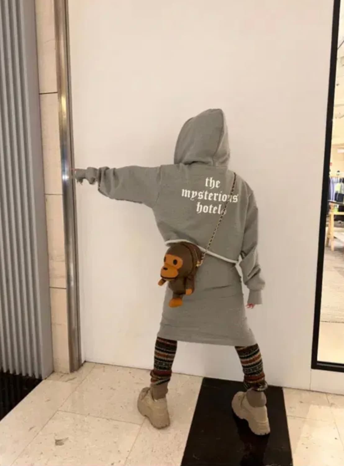 새상품) 더미스테리어스호텔 후드집업 상품이미지2