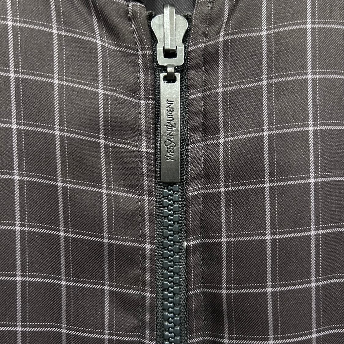 입생로랑 YSL 덕다운 리버시블 경량 패딩조끼 상품이미지4