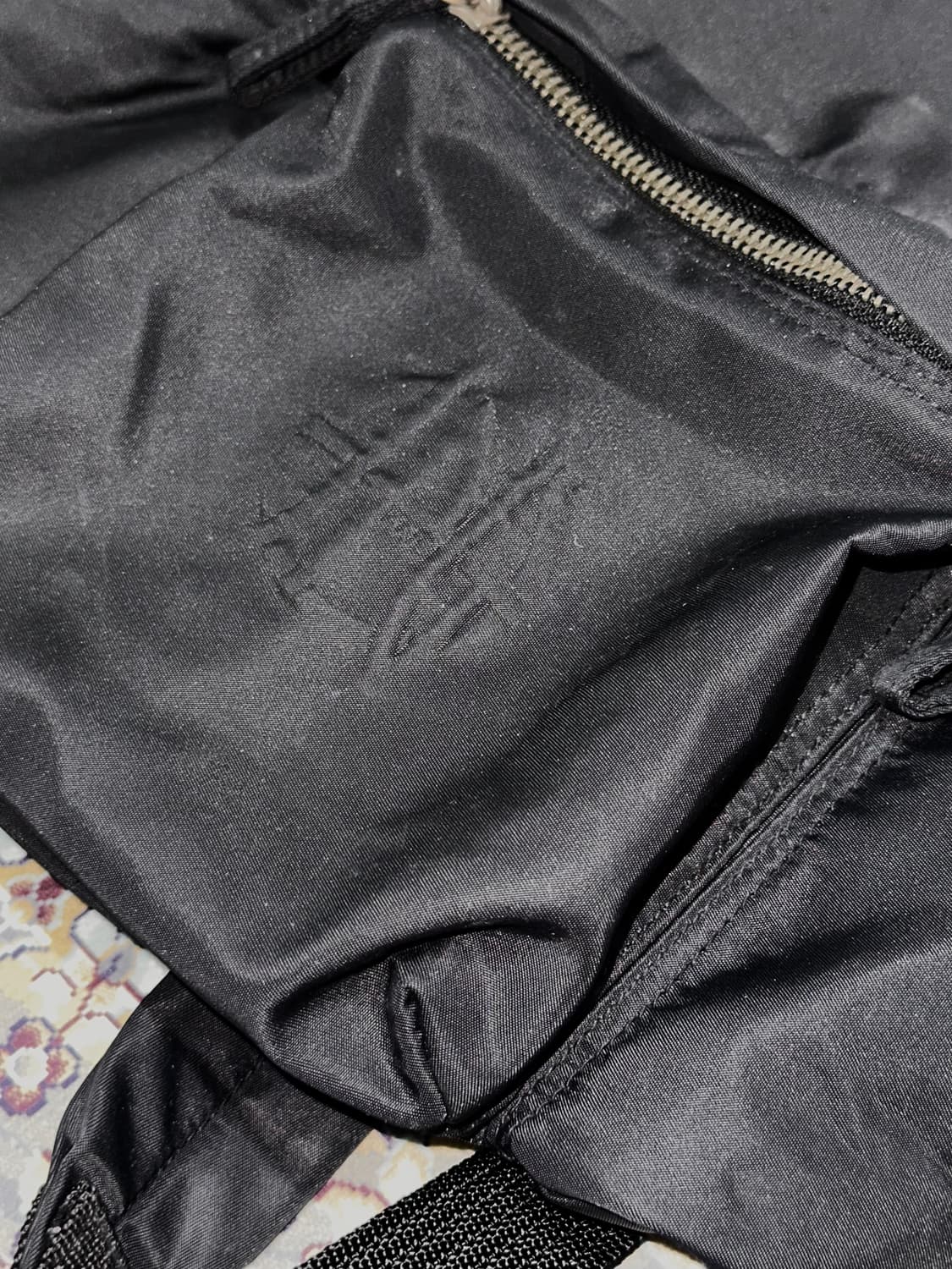 Jean paul gaultier 엠보싱 로고 백팩 상품이미지4