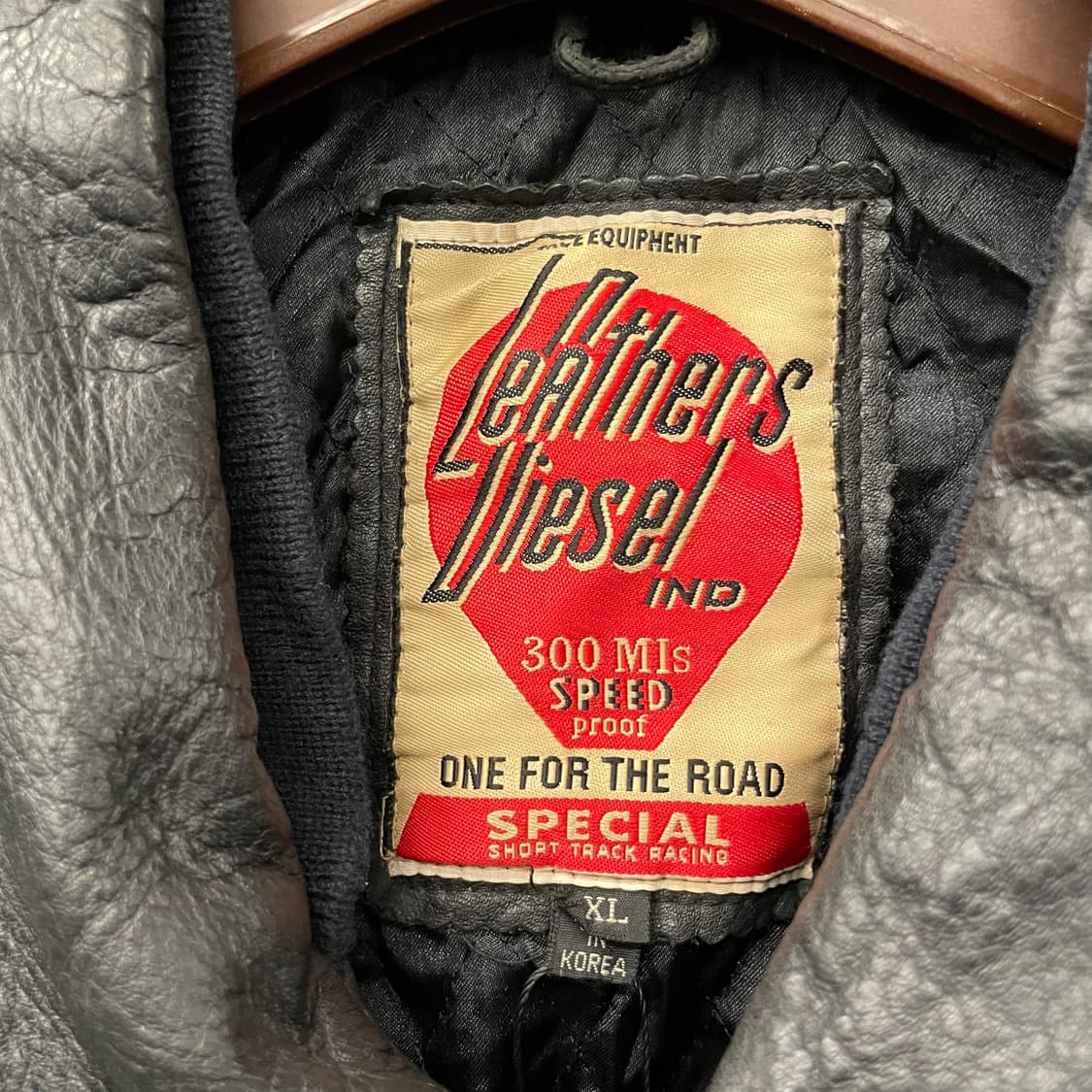 90s DIESEL 디젤 엠브로이드 리얼 레더 봄버 바시티 자켓 소가죽 상품이미지9