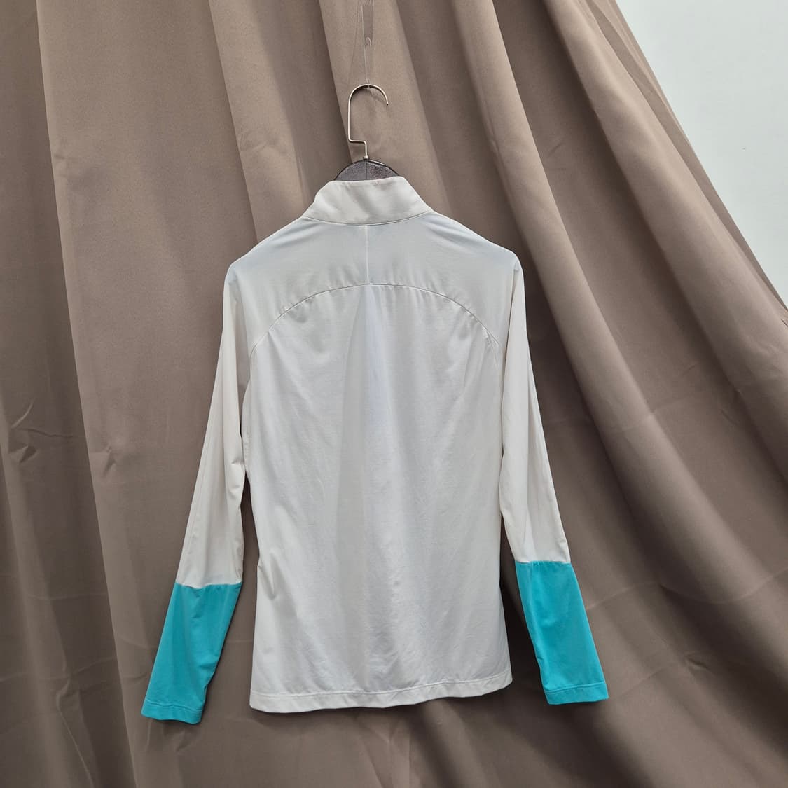 타이틀리스트 반집업 냉감 긴팔 골프 티셔츠 S 상품이미지5