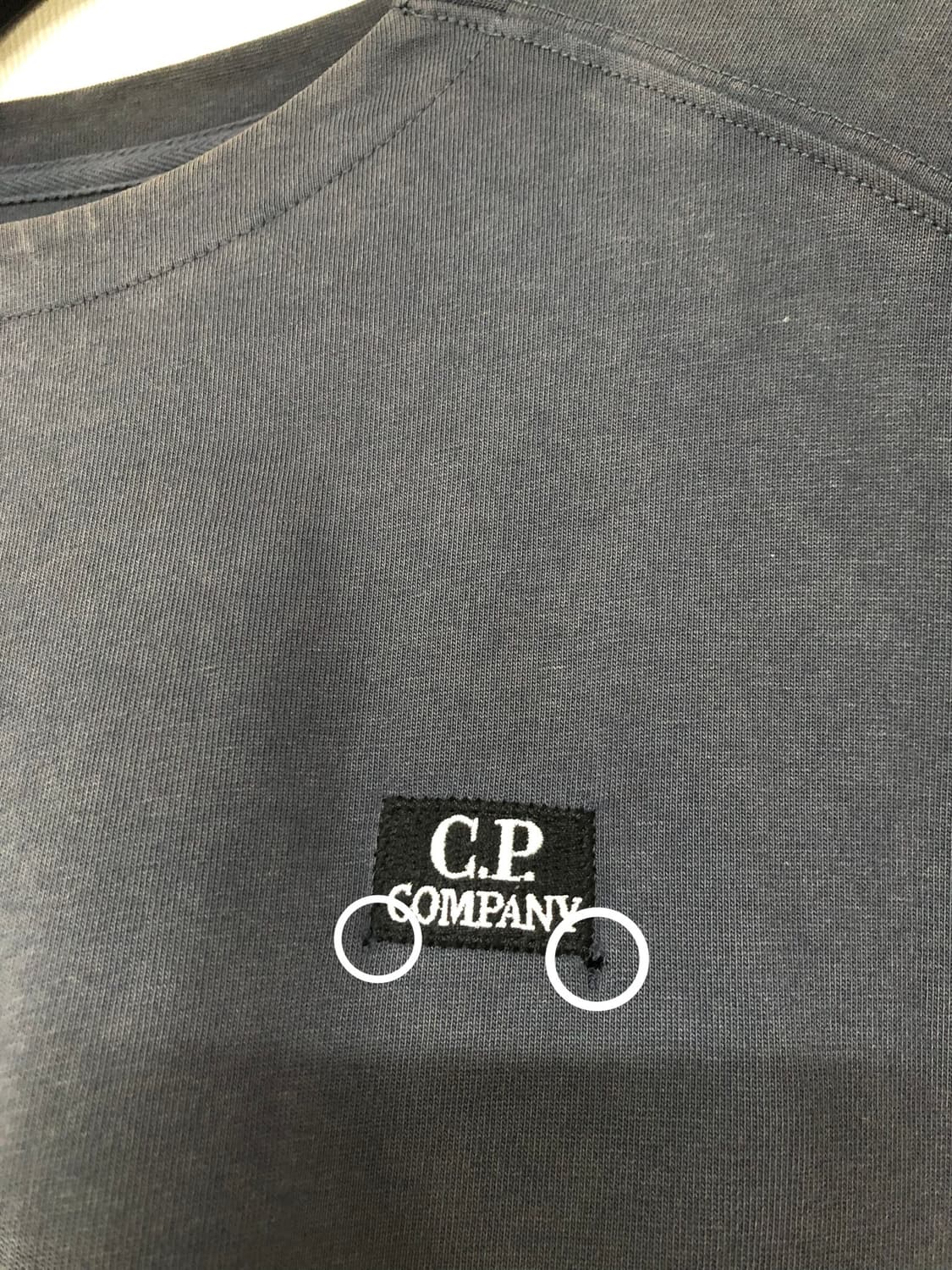 (정품) CP컴퍼니 씨피컴퍼니 렌즈 롱슬리브 긴팔티 95 _ 차콜 상품이미지8