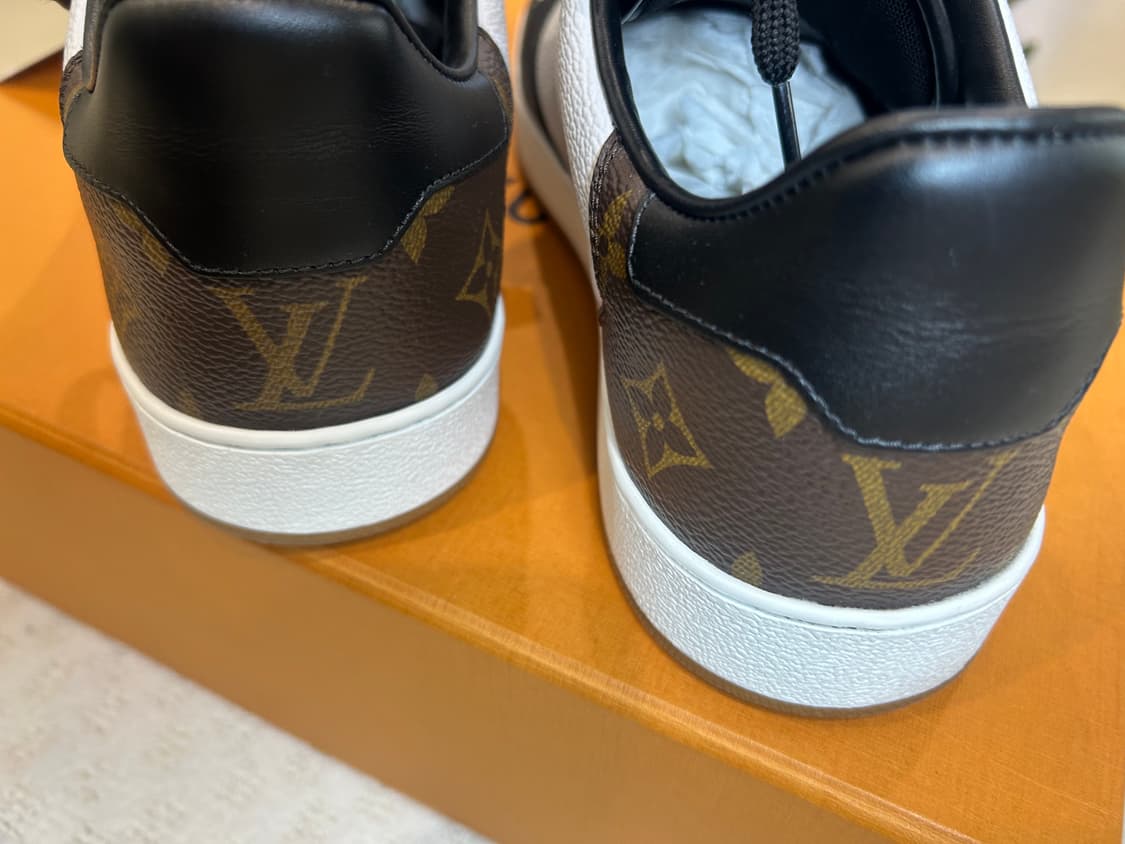 [정품/중고] 루이비통 리볼리 스니커즈 에벤 (새상품) 상품이미지3