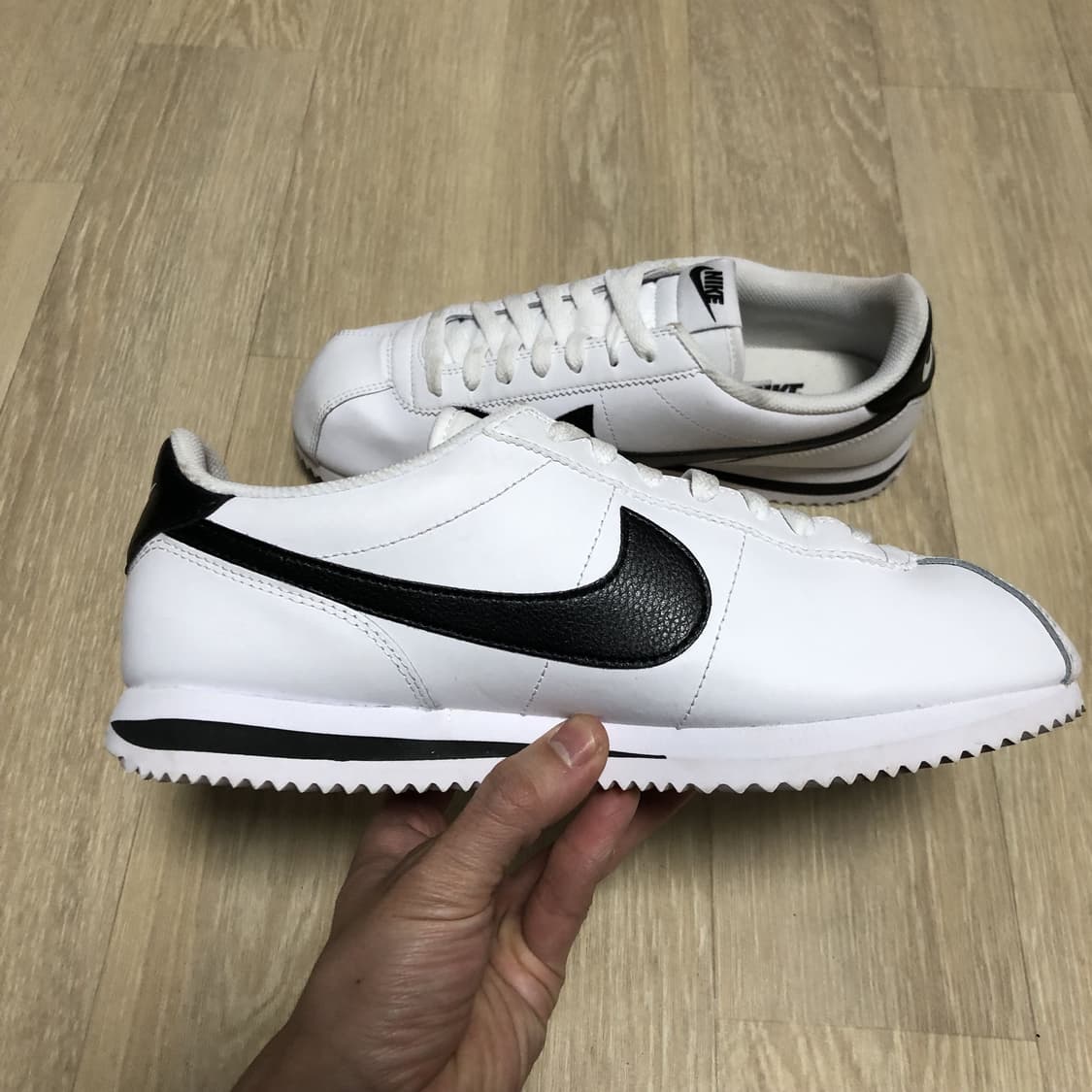(265) 나이키 NIKE 코르테즈 화이트 블랙 상품이미지2