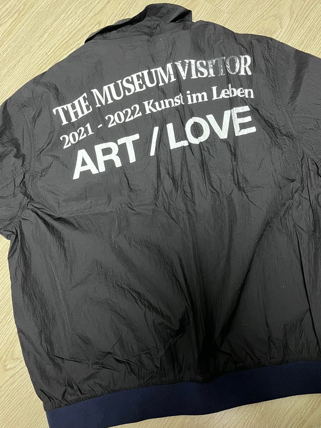 the museum visitor track jacket 상품이미지1