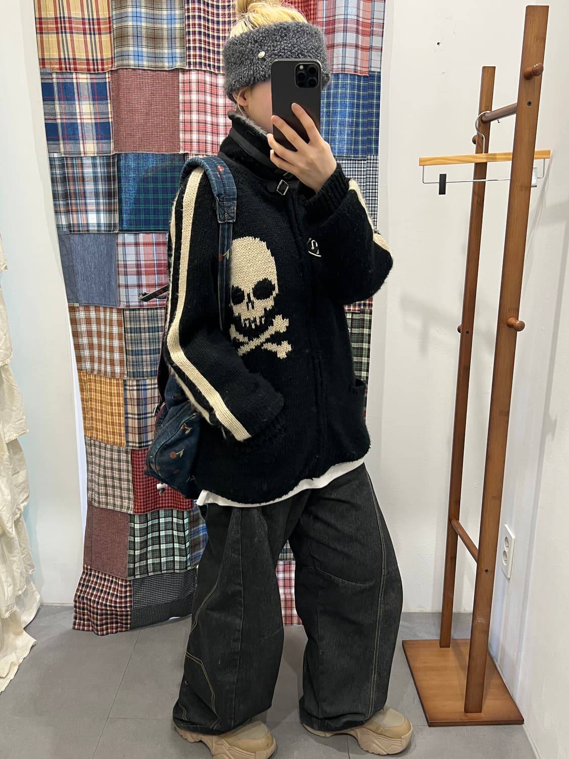 벤슨 블랙 넥버클 스켈레톤 코위찬 무스탕 상품이미지2