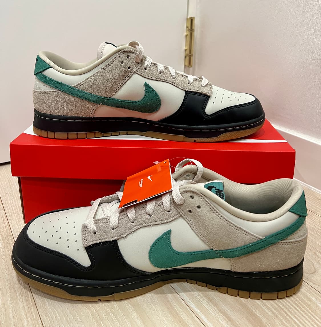 (295/US11.5)(새상품)나이키 스니커즈 신발 덩크 로우 크림 블랙 상품이미지3